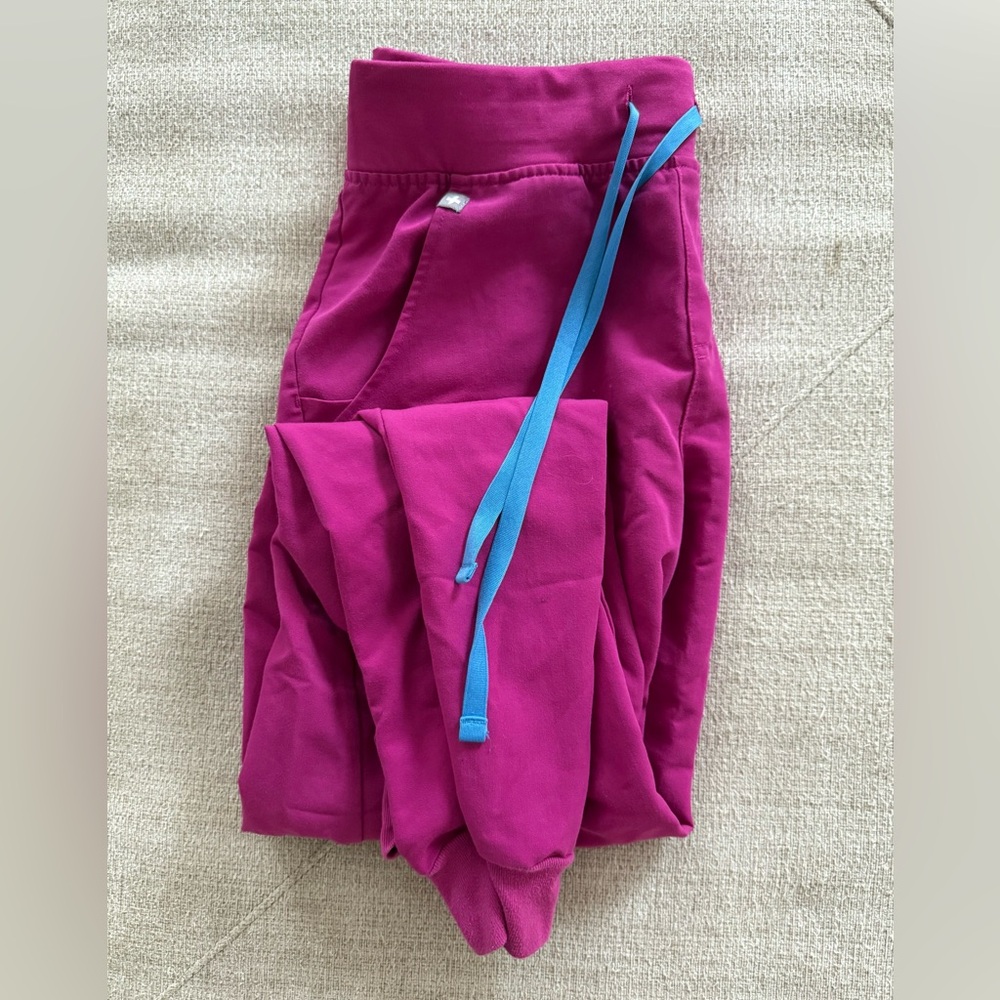 Small Figs Magenta Scrub Joggers